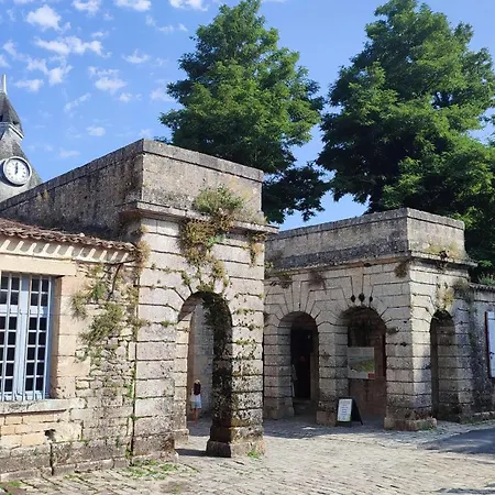 Maison Charmeilles - La Pomerol Maison d'hôtes Fronsac (Gironde)